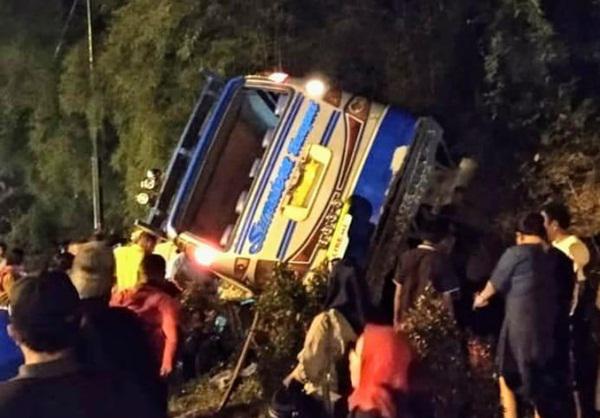 Kecelakaan Bus Sutra VS Sepeda Motor di Sibolangit Tewaskan 2 Orang dan Puluhan Luka-luka