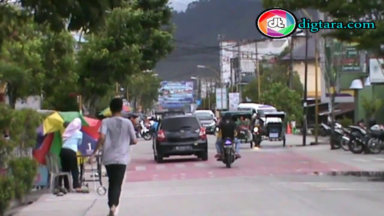 Diterpa Angin Kencang dan Gelombang Tinggi,  Warga Sibolga Sempat Berhamburan Keluar Rumah