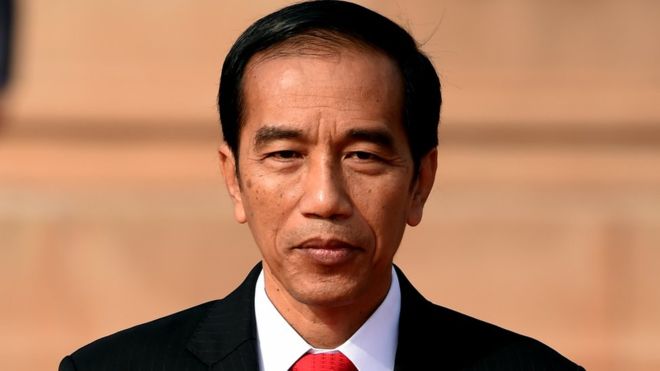 Ditanya Soal Tumpang Tindih Peraturan, Jokowi : Kita Akan Bentuk Pusat Legislasi Nasional