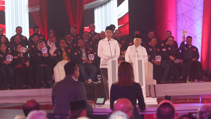 Ma’ruf Amin Mencuri Perhatian Publik di Debat Perdana Pilpres 2019