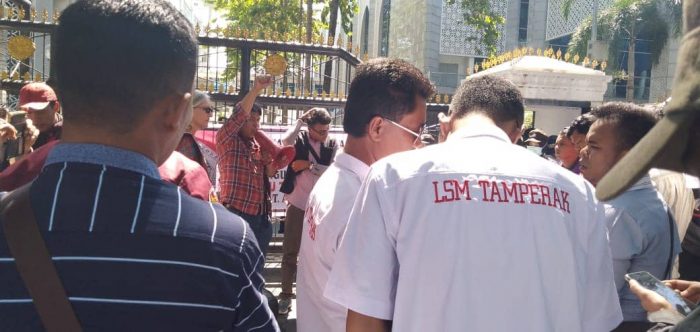 Massa Aliansi: Usut Tuntas Perusahaan yang Merusak Ekosistem Danau toba