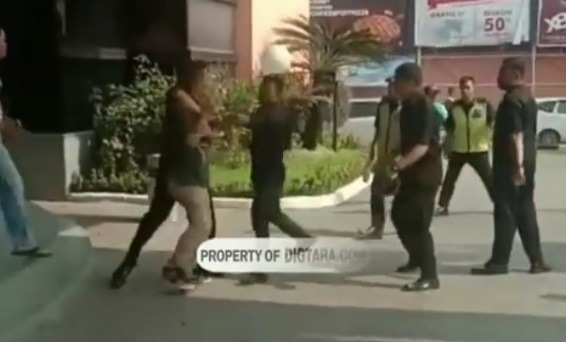 Pengemudi Ojek Online Baku Hantam Dengan Petugas Keamanan Thamrin Plaza Medan