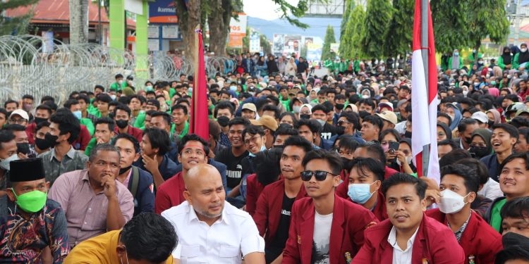 Anggota DPRD Sidimpuan Terima Aspirasi Pengunjuk Rasa