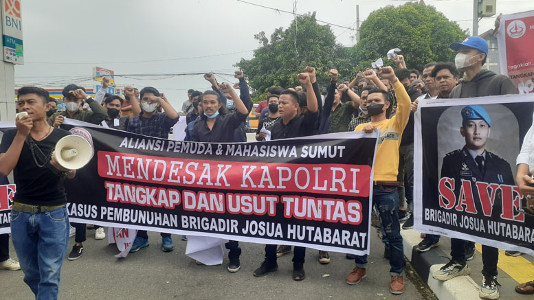 Dukung Usut Tuntas Kematian Brigadir J, Aliansi Pemuda dan Mahasiswa Sumut Lakukan Aksi di Depan Mapoldasu