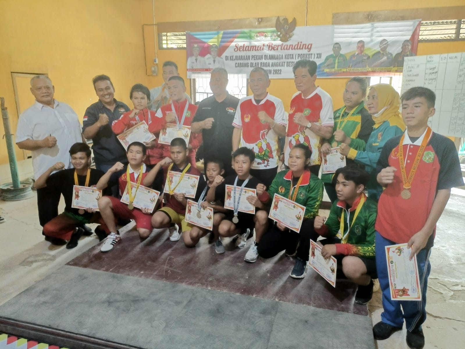 Medan Tembung Dominasi Angkat Besi Porkot XII 2022