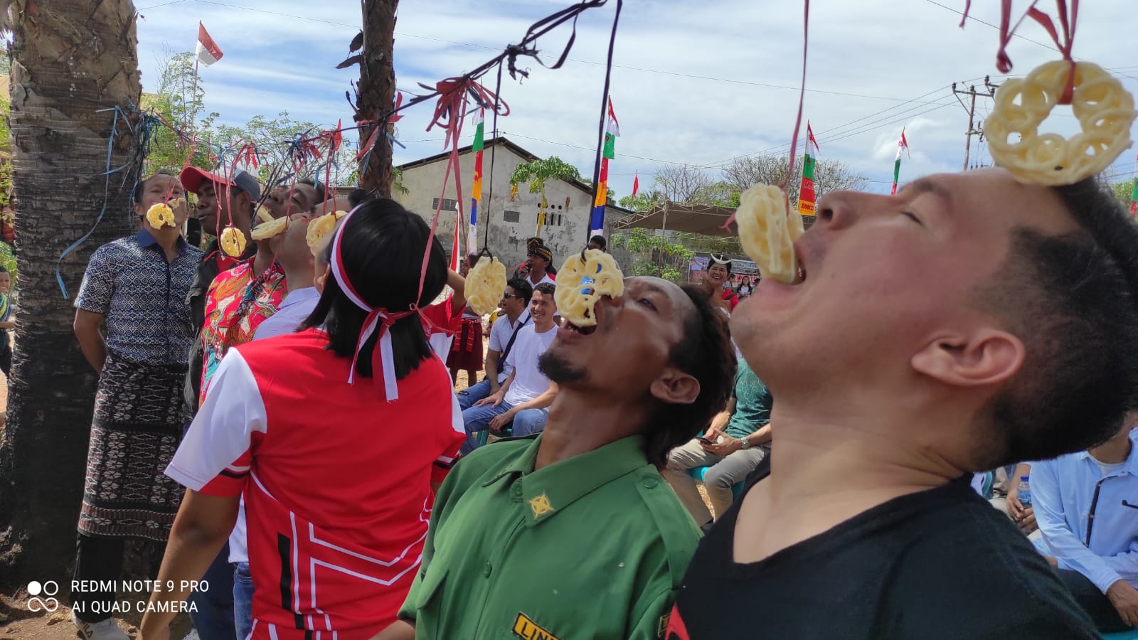 Pengungsi Afganistan di Kupang Rayakan HUT ke-77 RI dengan Lomba Makan Kerupuk dan Joget