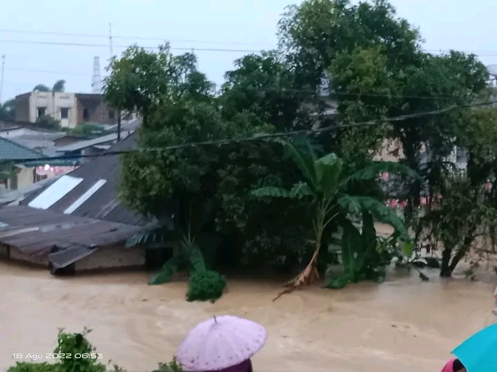 Hujan Deras Semalaman, Tiga Kecamatan di Tebingtinggi Terendam Banjir