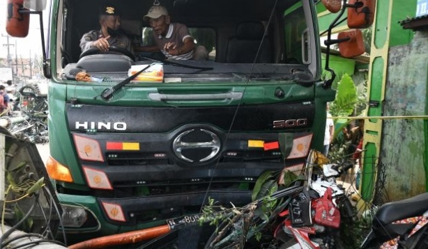 Kecelakaan Maut di Bekasi Tewaskan 7 Anak SD, Kelayakan Truk Jadi Sorotan