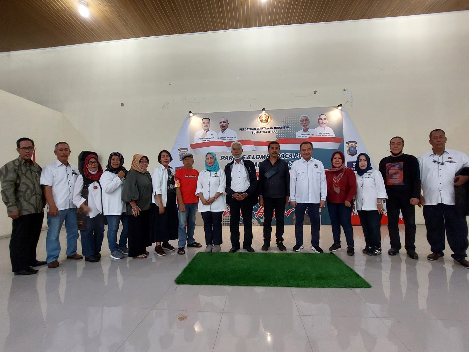 Ketua PWI Sumut Buka Lomba Puisi, Harapkan Pejabat Meriahkan Parade Puisi Malam Ini