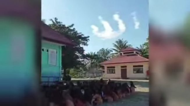 Viral! Fenomena Alam Awan Berbentuk Lafaz Allah di Langit Aceh