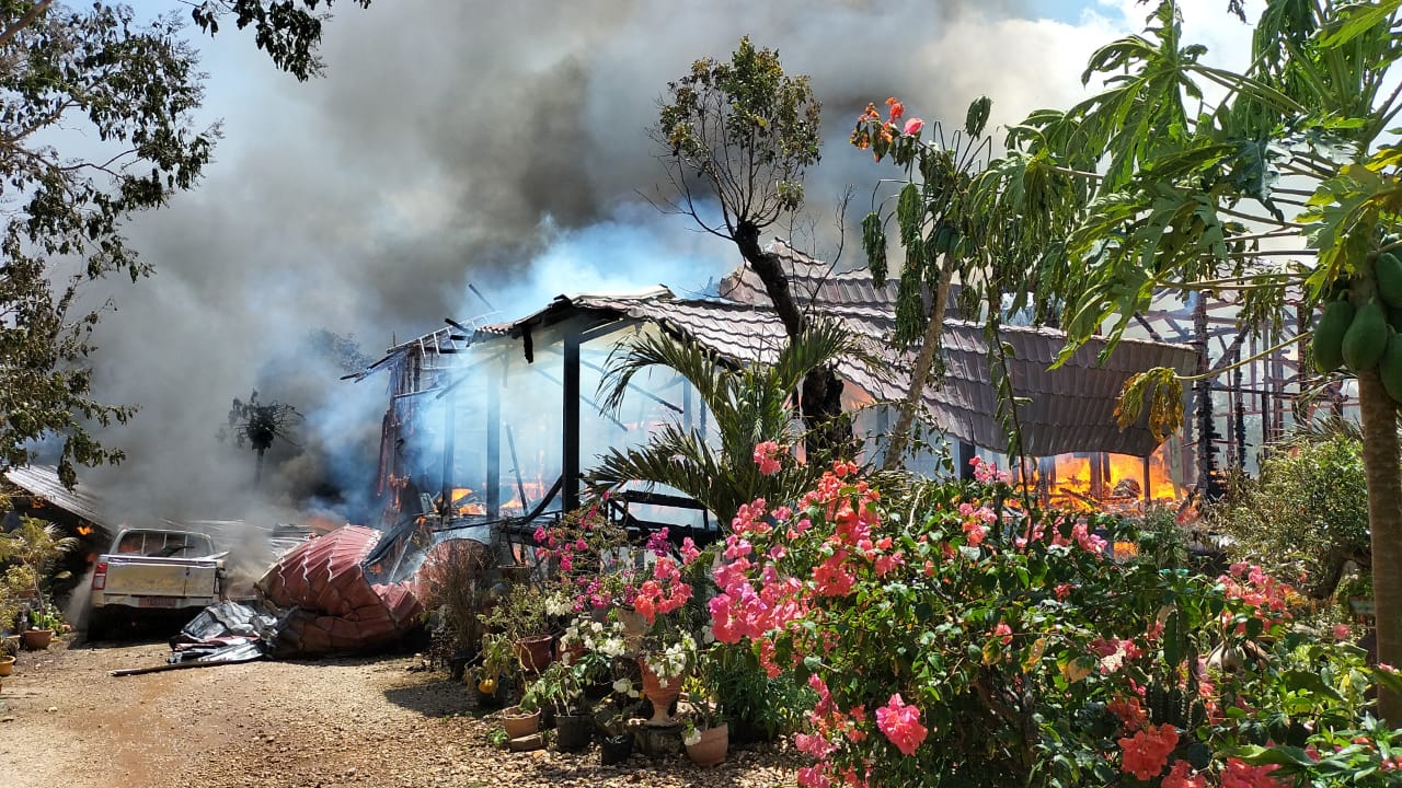 Rumah Warga di Rote Ndao Terbakar, 4 Unit Mobil Tinggal Rangka