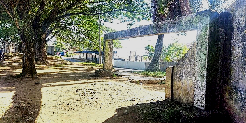 Tembok Stadion Padangsidimpuan 6 Tahun Menganga, Warga Diminta Waspada