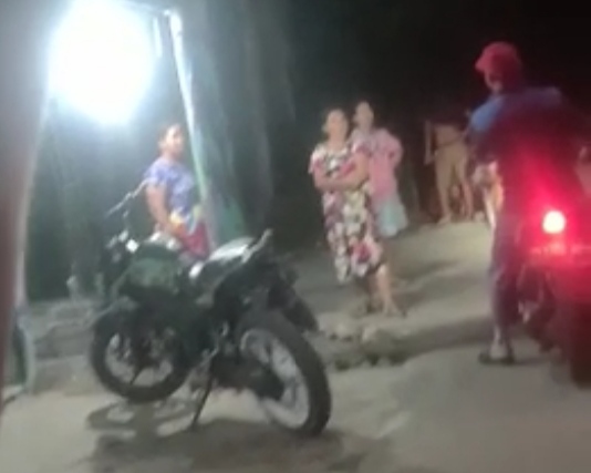 Resah CDI Kerap Jadi Sarang Narkoba dan Prostitusi, Emak-emak di Deliserdang Tutup Jalan