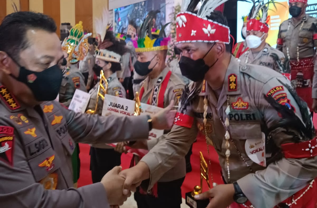 Cakra Komodo Voice Polda NTT Juara Ketiga Lomba Vokal Grup Rohani Mabes Polri