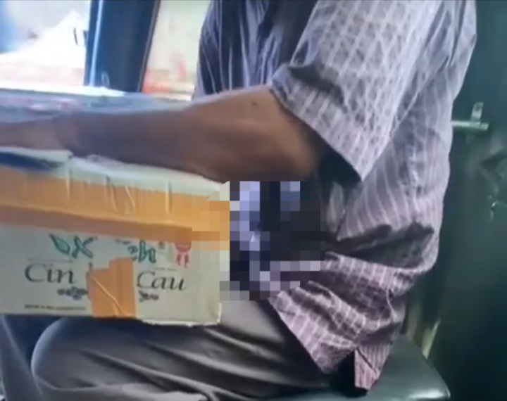 Menjijikkan! Pria Paruh Baya di Medan Masturbasi di Angkot, Direkam Penumpang Wanita yang Ketakutan