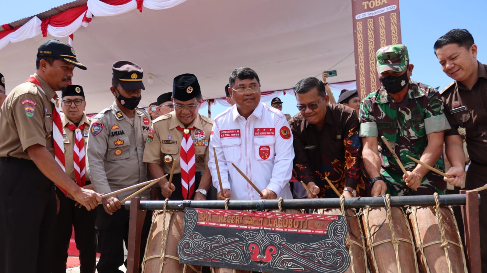 Kemah Kaldera Toba Kwardasu Perkenalkan Wisata Danau Toba