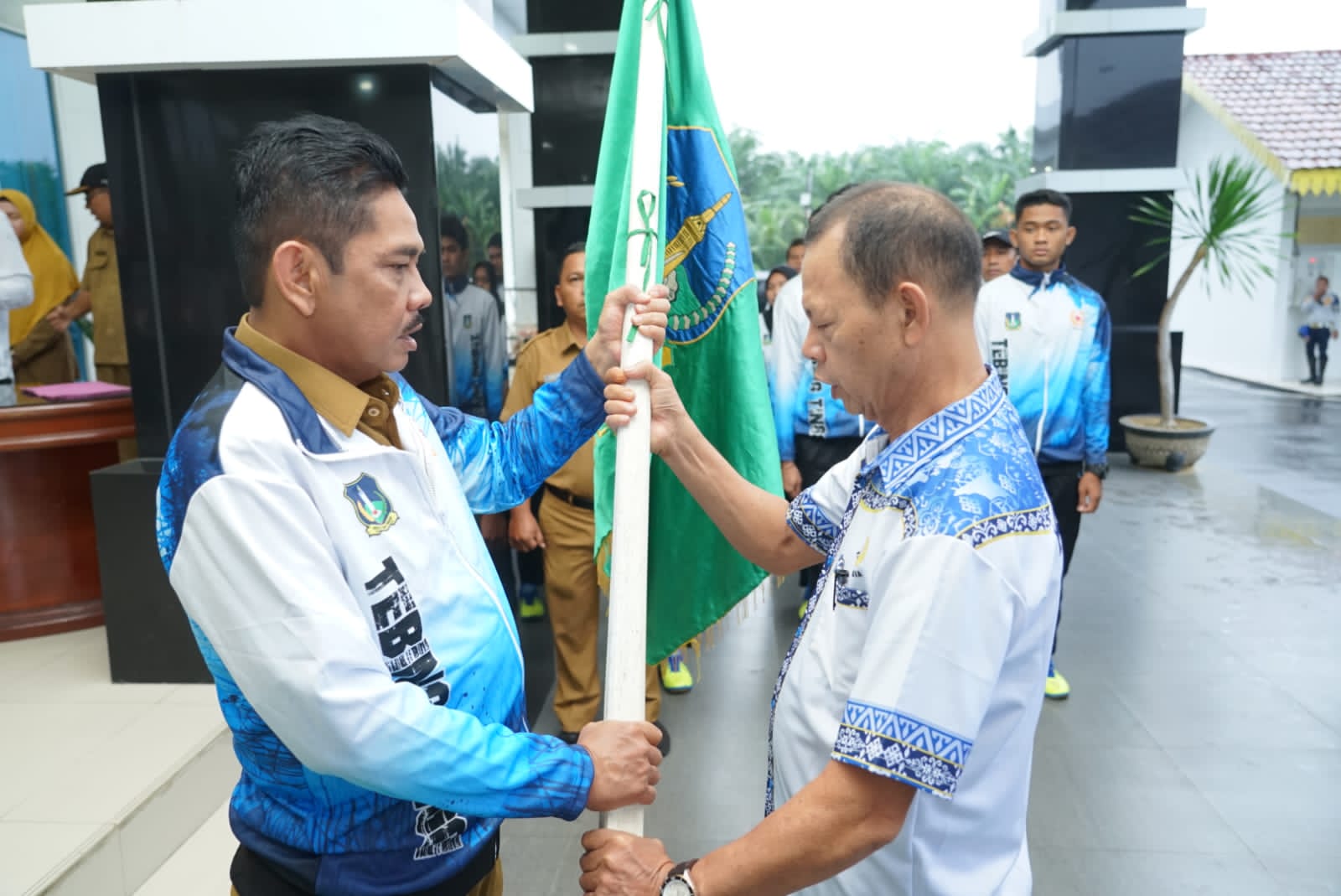 128 Atlit Porprovsu Asal Kota Tebingtinggi Dilepas, Pj Wali Kota Minta Jaga Nama Baik