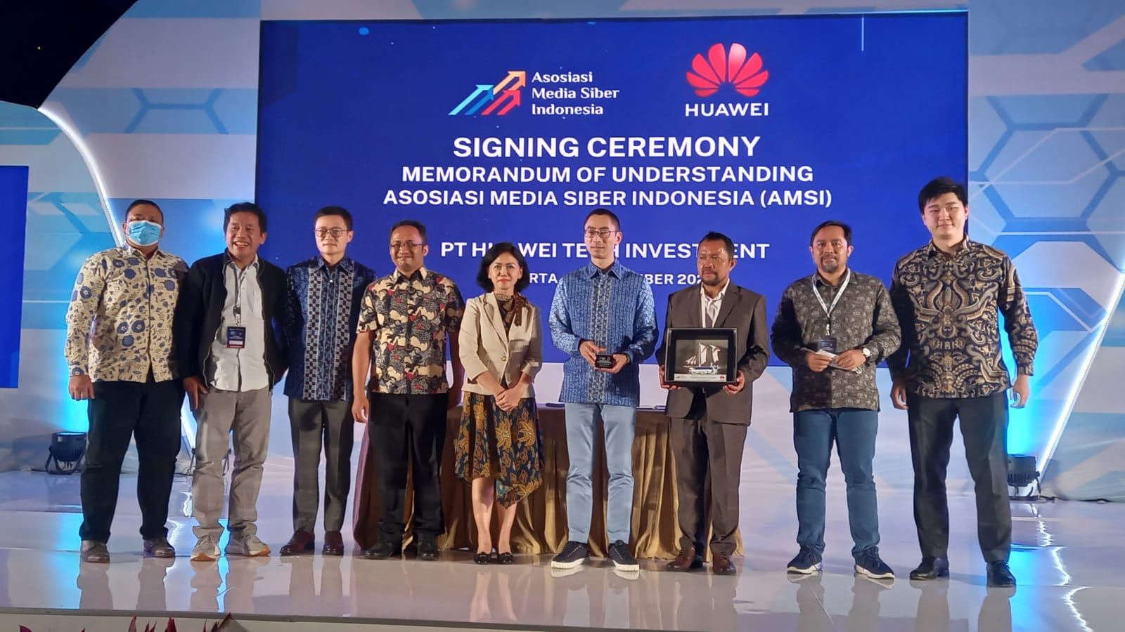 Tandatangani Nota Kesepahaman, Huawei dan AMSI Jalin Sinergi Tingkatkan Kecakapan Digital Media Siber di Indonesia