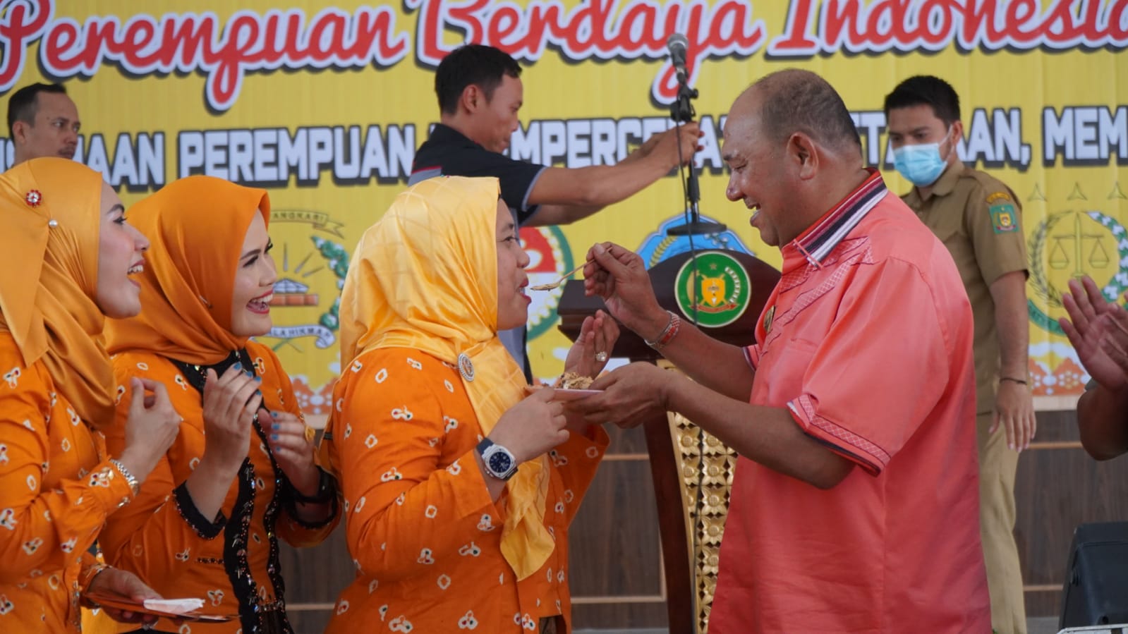 Peringati Hari Ibu ke-94, Afandin Akui Peran Kaum Ibu pada Pembangunan