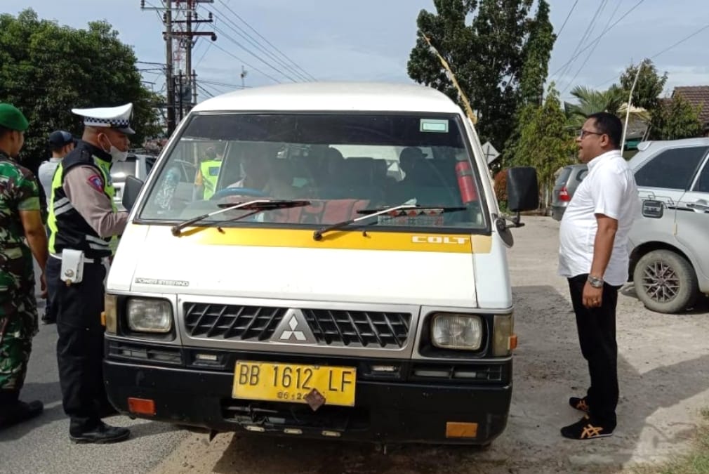 Hari Pertama Ops Lilin, Polres Tapteng Tes Urine Supir Angkutan Umum