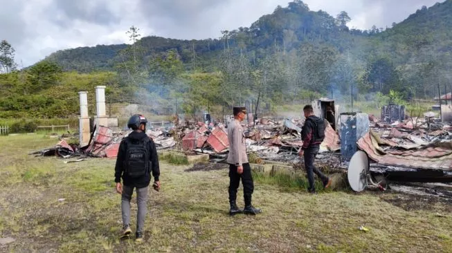 Kantor Dukcapil Penggunaan Bintang Dibakar OPM, TNI-Polri Siaga