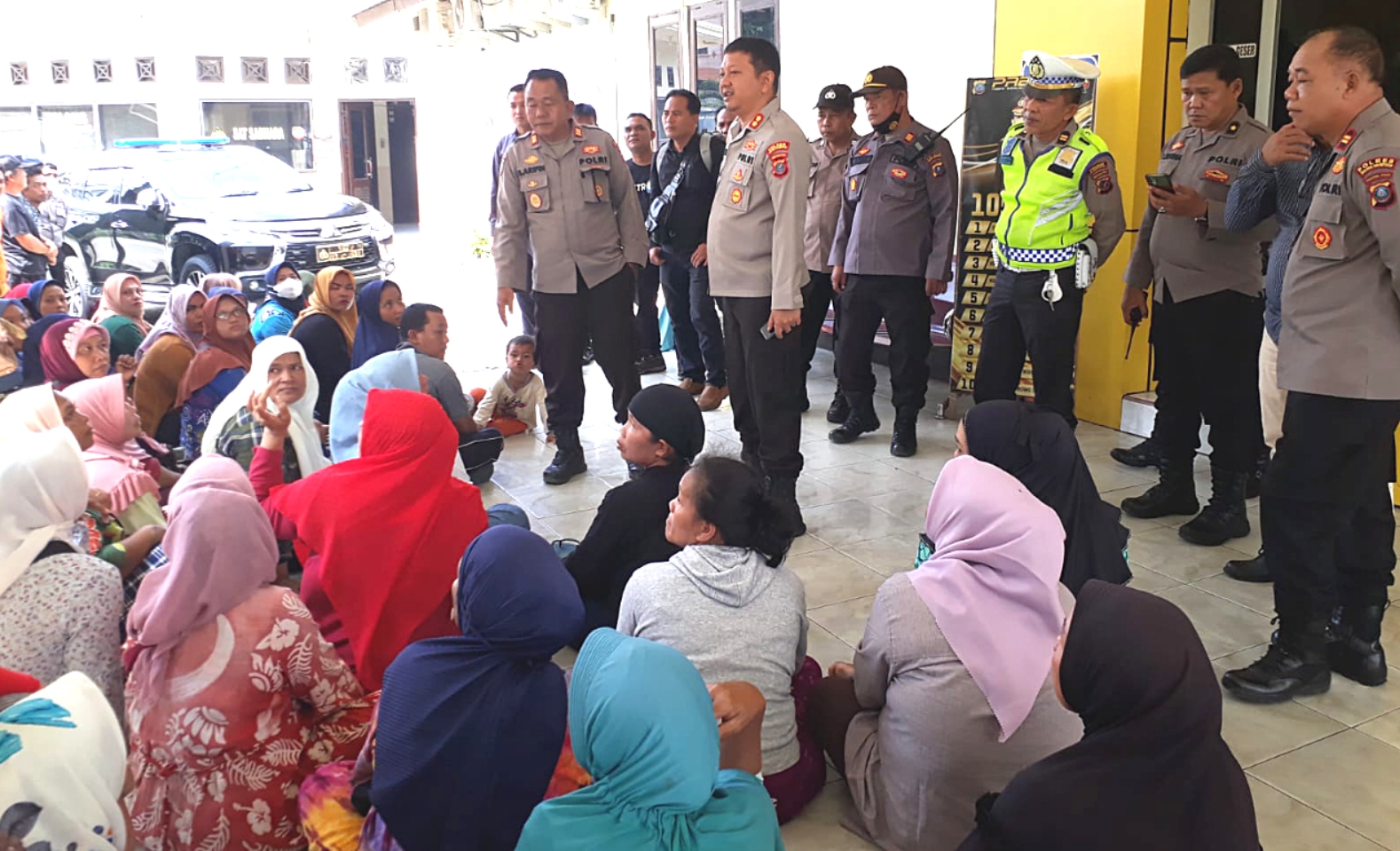 Puluhan Pedagang Kaki Lima di Sidimpuan Mengadu ke Kapolres