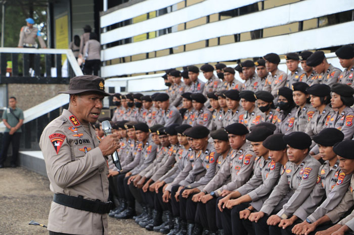 Kapolda NTT Bekali Berbagai Hal kepada Bintara Remaja