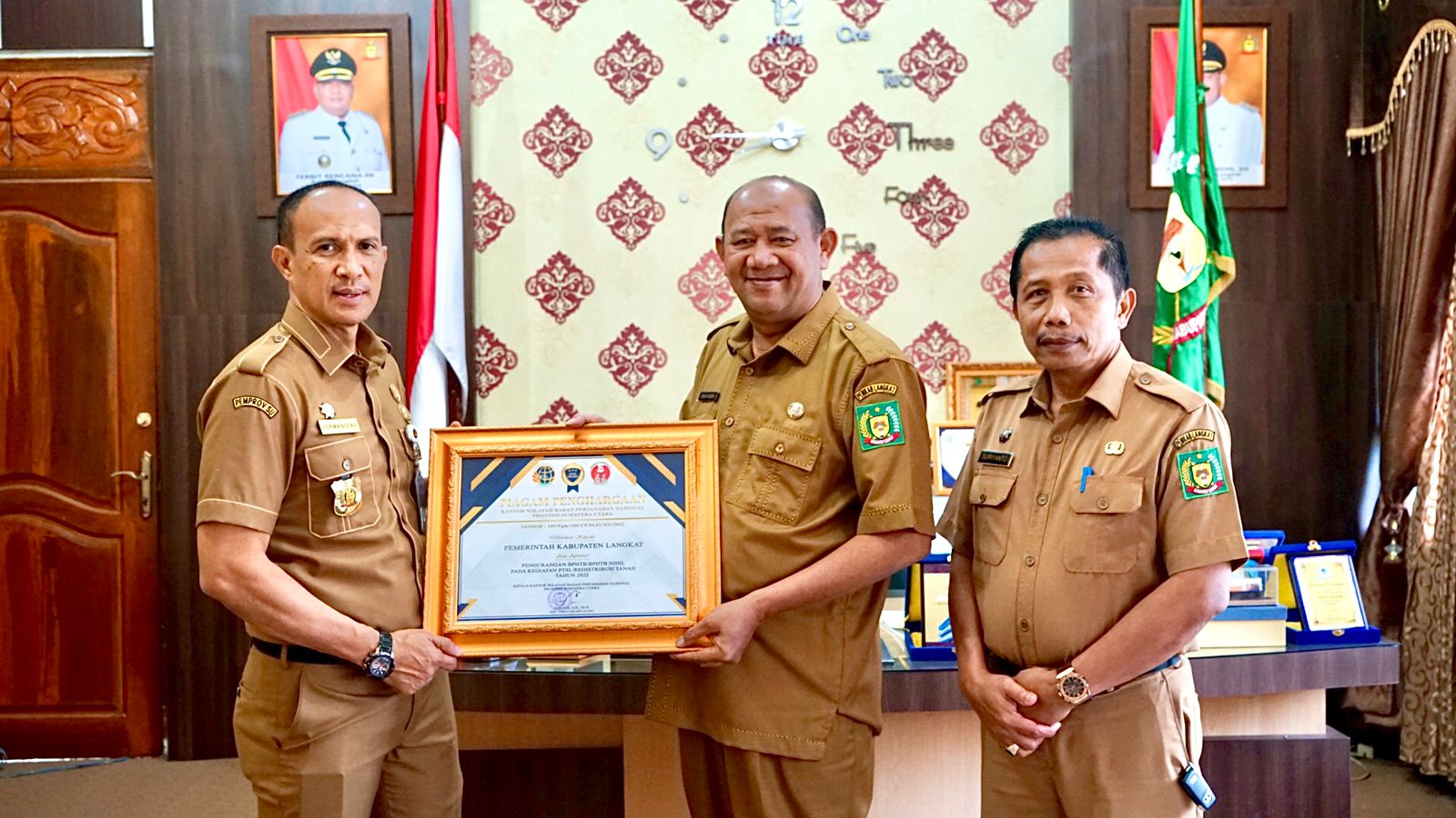 Kabupaten Langkat Terima Penghargaan Dari Kanwil BPN Provsu