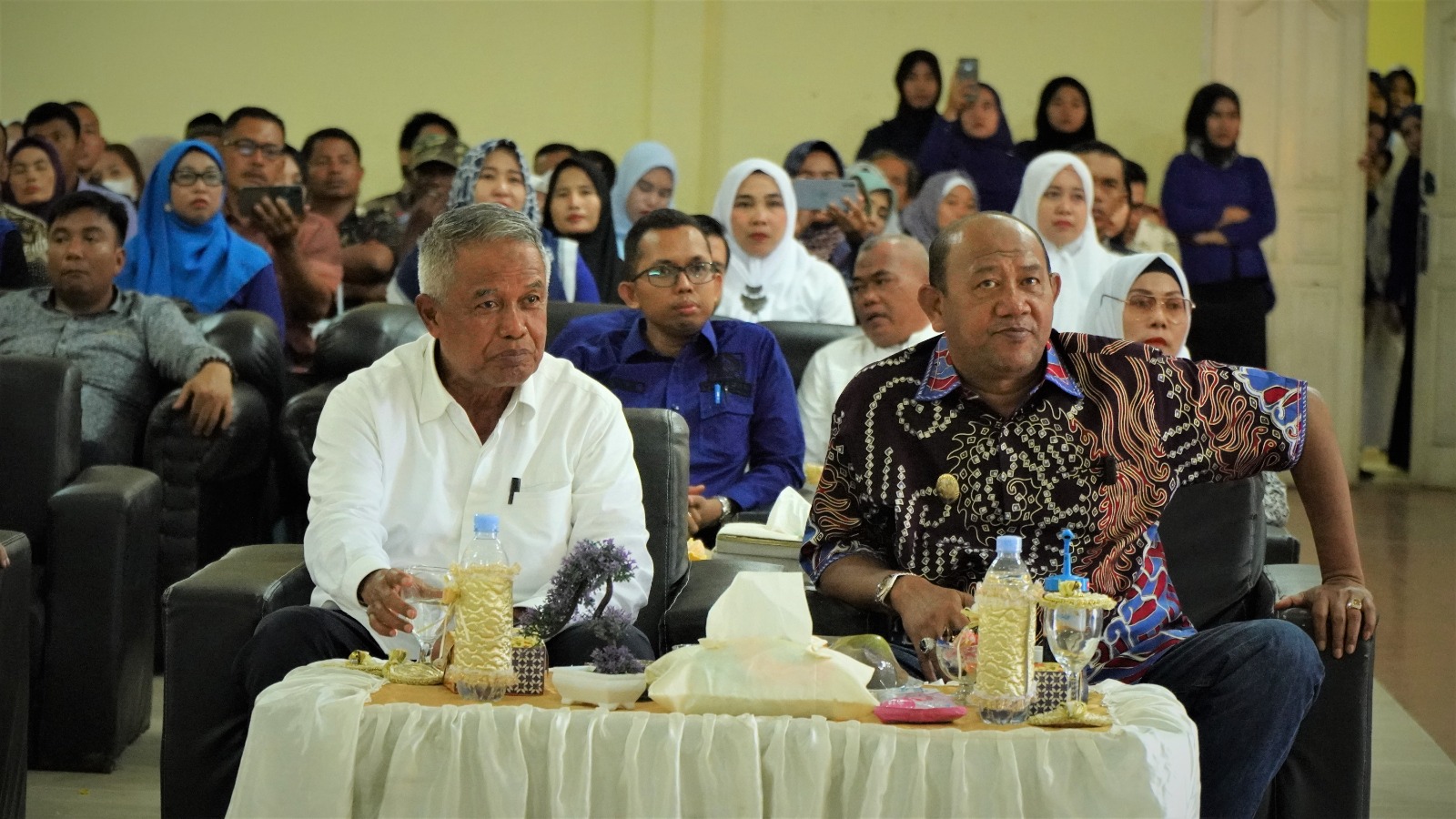 Syah Afandin Hadiri Capping Day Kebidanan Langkat