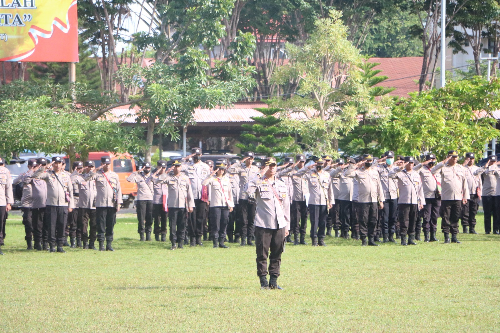 Kapolda NTT Minta Anggota Tingkatkan Pelayanan pada Masyarakat