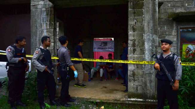 Grebek Gudang, Polisi Temukan 3 Truk Berisi Narkoba