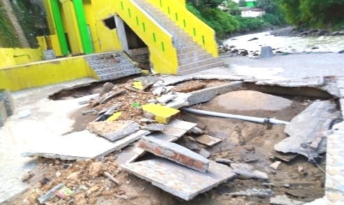 Baru Selesai Dibangun Proyek Rp.2,3 M di Sidimpuan Rusak Parah, Penegak Hukum Kemana!