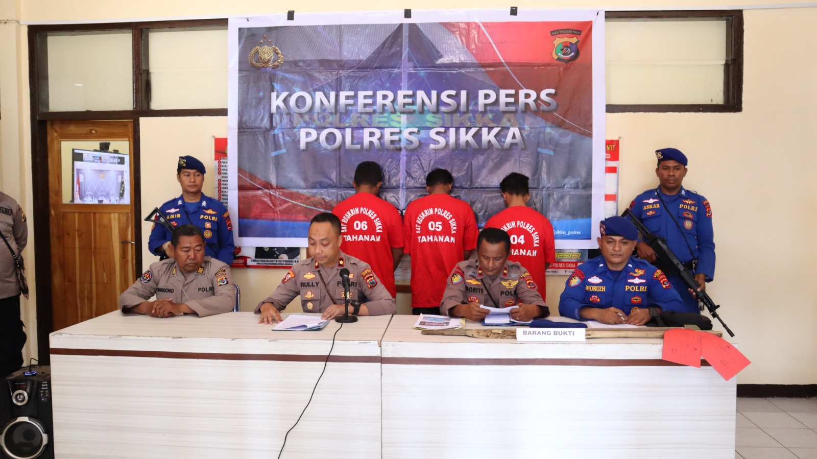 Sat Polairud Polres Sikka Amankan Tiga Pelaku Bom Ikan Menggunakam Bahan Kimia