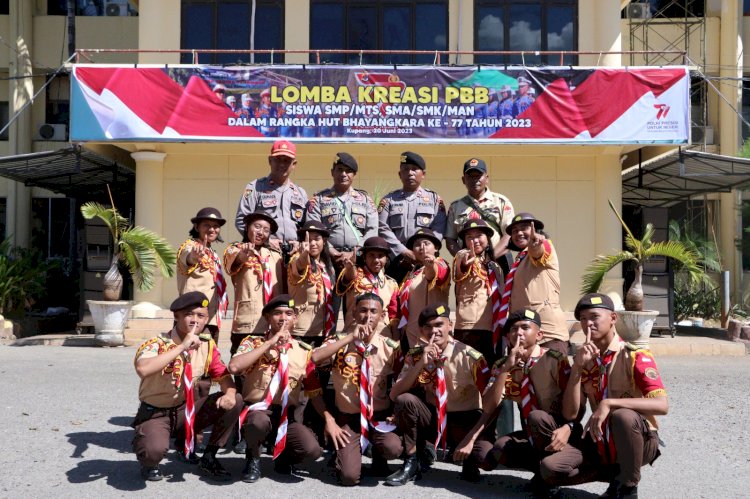 SMA Negeri 8 Kupang dan SMPN 11 Kupang Raih Juara Lomba PBB Hari Bhayangkara ke 77