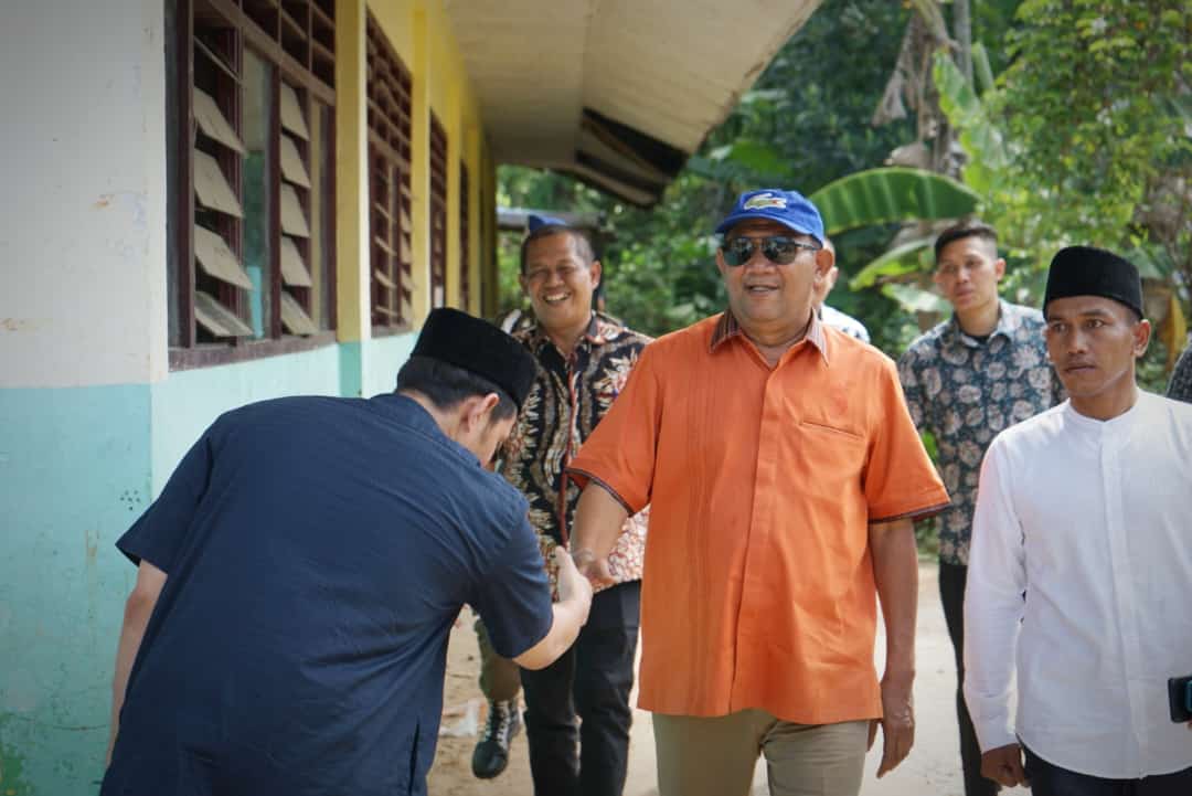Serahkan Kunci Bedah Rumah, Sepanjang Sejarah Baru Syah Afandin Terbanyak Anggarkan Perbaikan Rp150 M