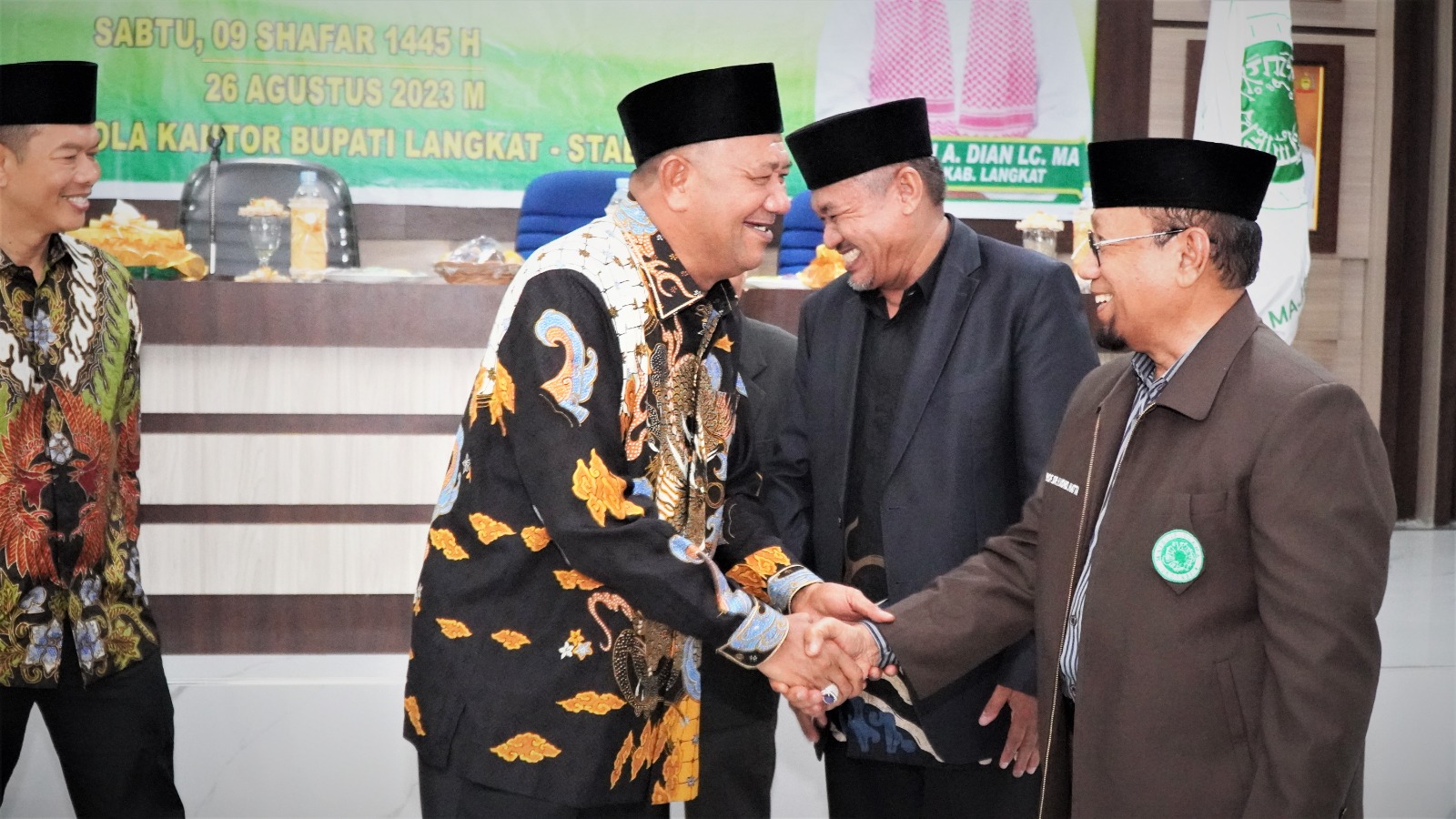 Dialog Publik MUI Langkat Dibuka Syah Afandin