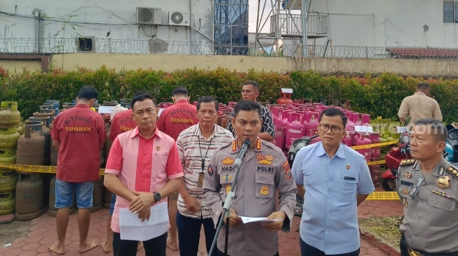 Lagi! Polda Sumut Gerebek Gudang Gas Oplosan, 3 Orang Ditangkap