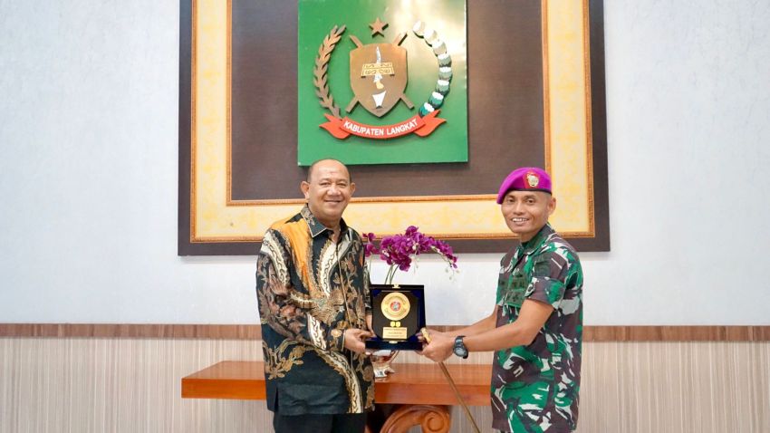 Plt Bupati Langkat Terima Audiensi Danyonif 8 Marinir Harimau Putih