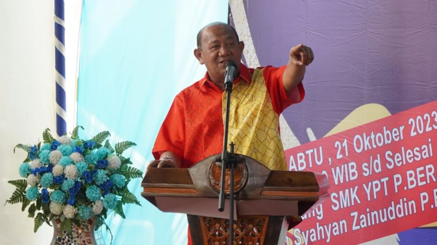 Plt Bupati Langkat Hadiri Reuni STM/SMK YPT Pangkalan Brandan