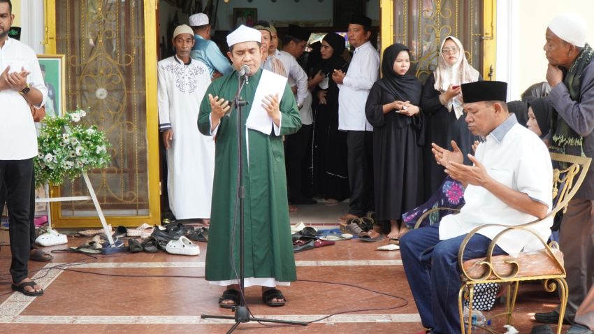 Almarhum Datok di Kebumikan di Gebang, Syah Afandin Ucapkan Terimakasih, Pj Gubernur: Kita Kehilangan Putra Terbaik Bangsa