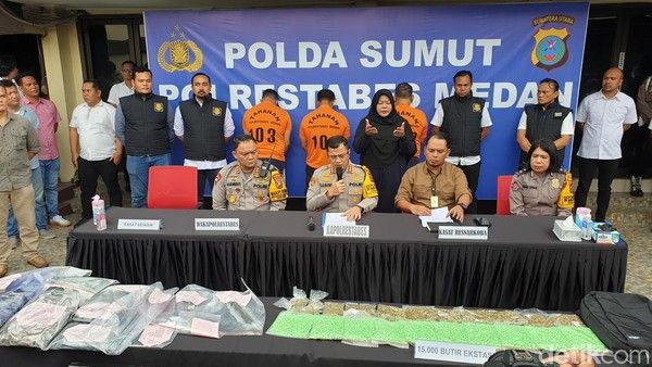 Polisi Amankan 3 Kurir Narkoba di Medan, 15 Ribu Ekstasi Disita