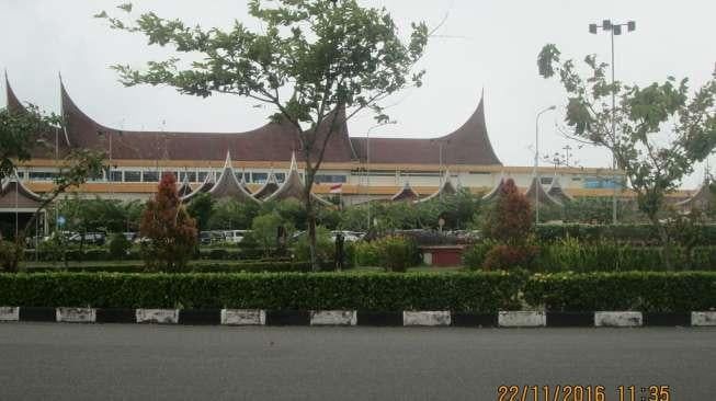 Gunung Marapi Sumbar Masih Erupsi, Bandara Internasional Minangkabau Tutup Sementara