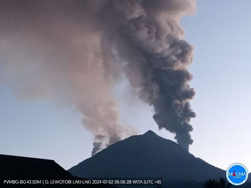 Status Gunung Api Lewotobi Laki Naik ke Siaga, Masyarakat Dua Desa Mengungsi