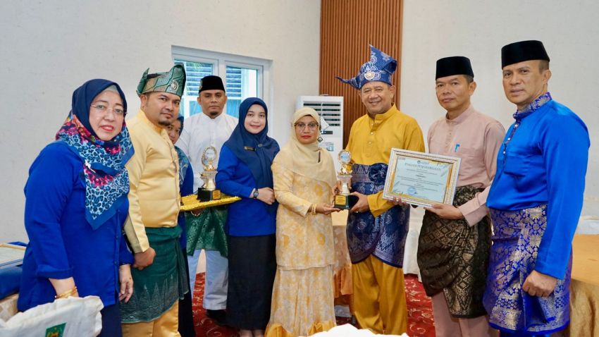 Akbid Langkat Terima 4 Kategori Penghargaan SMPI