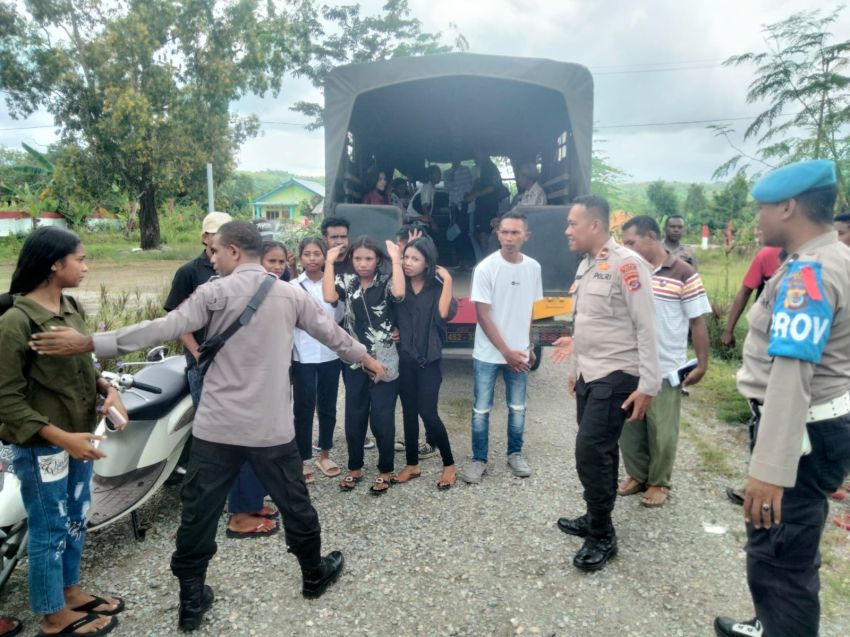 Ratusan Warga di Kabupaten Belu Difasilitasi Polri Urus Perekaman KTP Elektronik