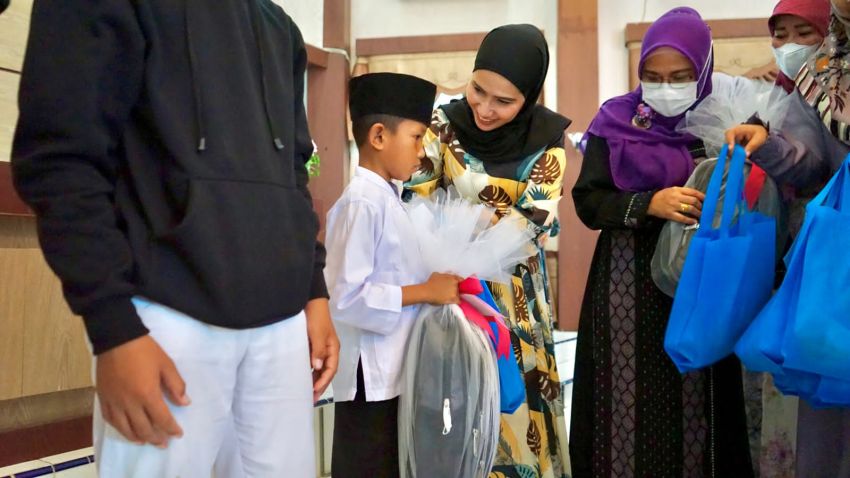 Perkuat Silaturahmi, DWP Kabupaten Langkat Gelar Pengajian dan Santuni Anak Yatim 