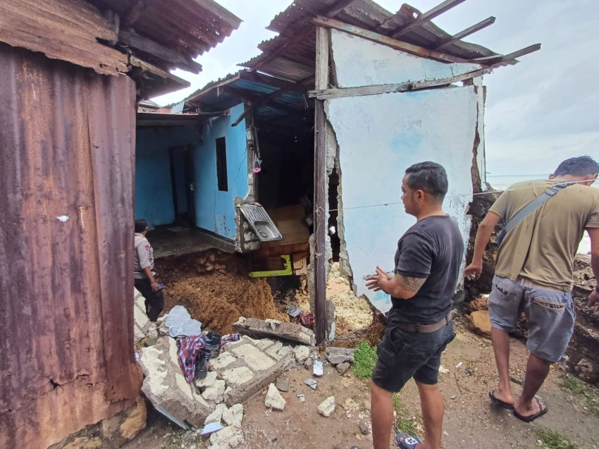 Sejumlah Rumah Warga di Kecamatan Kota Lama-Kota Kupang Rusak Akibat Hujan dan Angin