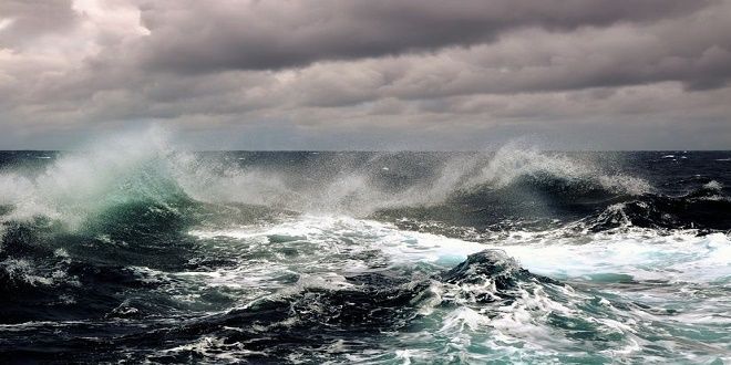 Cuaca Buruk, Seluruh Pelayaran di NTT Dihentikan Sementara