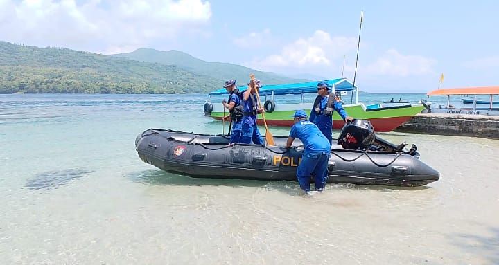 Dua Hari Pelaksanaan Operasi Semana Santa, Polairud Bantu Evakuasi Perahu Mati Mesin