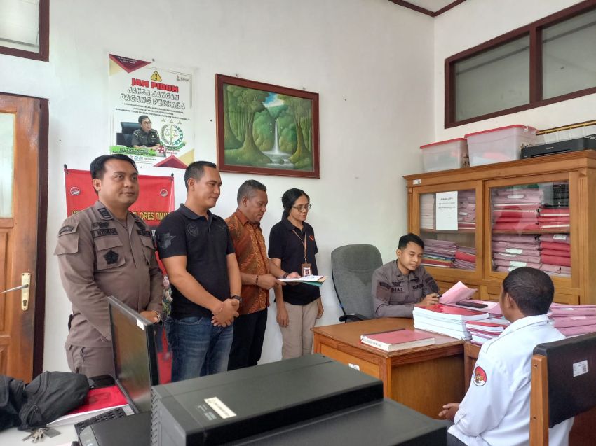 Jadi Tersangka Tindak Pidana Pemilu, Kepala Desa di Flores Timur Diserahkan ke Jaksa